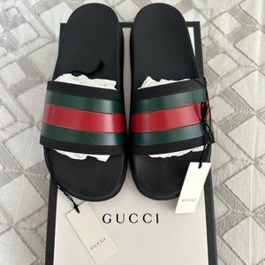 Sale 🎉 Gucci Men’s Web Rubber Slide Sandal